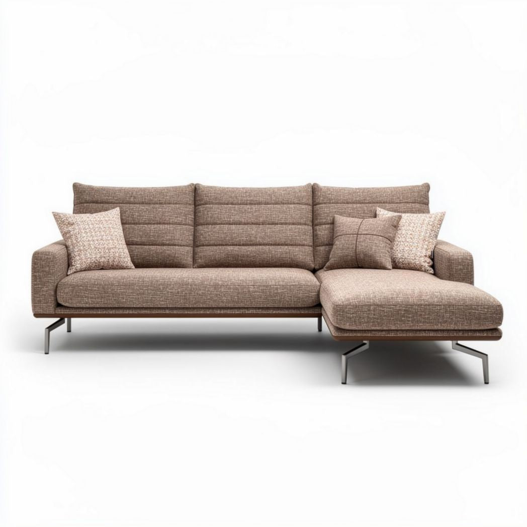 Canapé en tissu beige avec méridienne et coussins dimensions 250 x 100 x 85cm